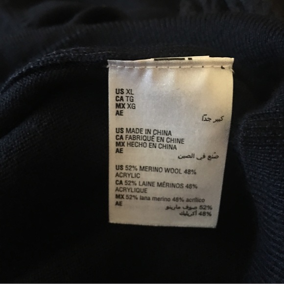 Club Room Mens V-Neck Sweater merino wool blend Navy Blue  XL - Picture 4 of 8